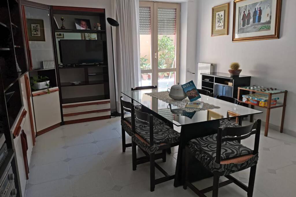 Da Agnese Holiday Home In Bosa Sardegna! Eksteriør bilde
